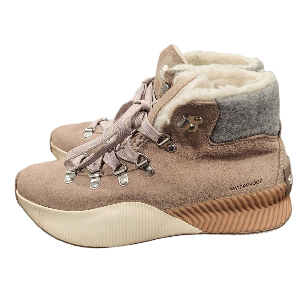 Sorel Out N About III Conquest Boots Size 7.5